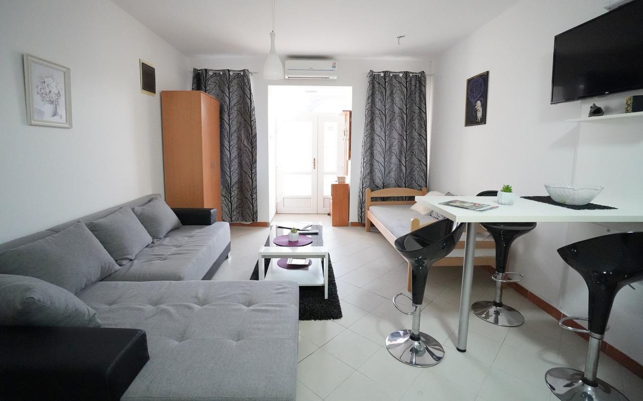 Iva Studio-Apartment Kladovo Dış mekan fotoğraf